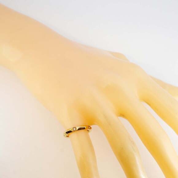 TIFFANY 18k Gold Diamond Ring - Picture 6 of 7